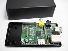 Raspberry Piとケース(になる予定)
