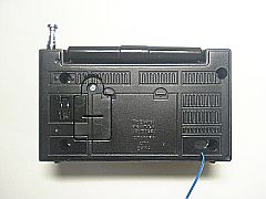 FMラジオ裏面