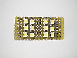 秋月のジャンク基板の LEDを使った室内灯・表側