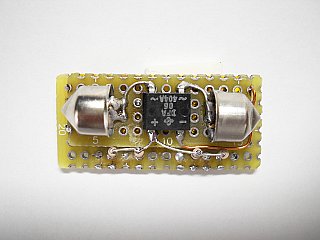 秋月のジャンク基板の LEDを使った室内灯・裏側