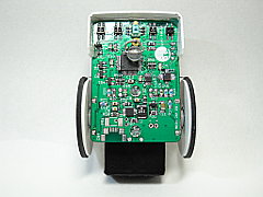 新作の小型ライントレーサ・裏側