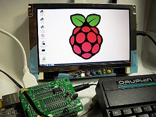製作中の液晶モニタ